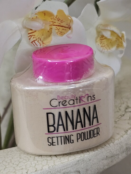 Beauty Creations Other - Beauty Creations Banana Setting Powder New Sealed Package Full Size 25g NWT